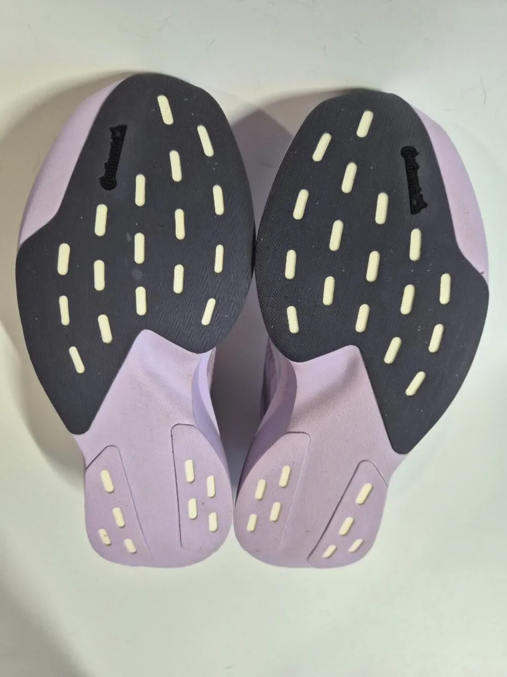 Adidas Adizero EVO SL - Women - Size 7 - Picture 4 of 10